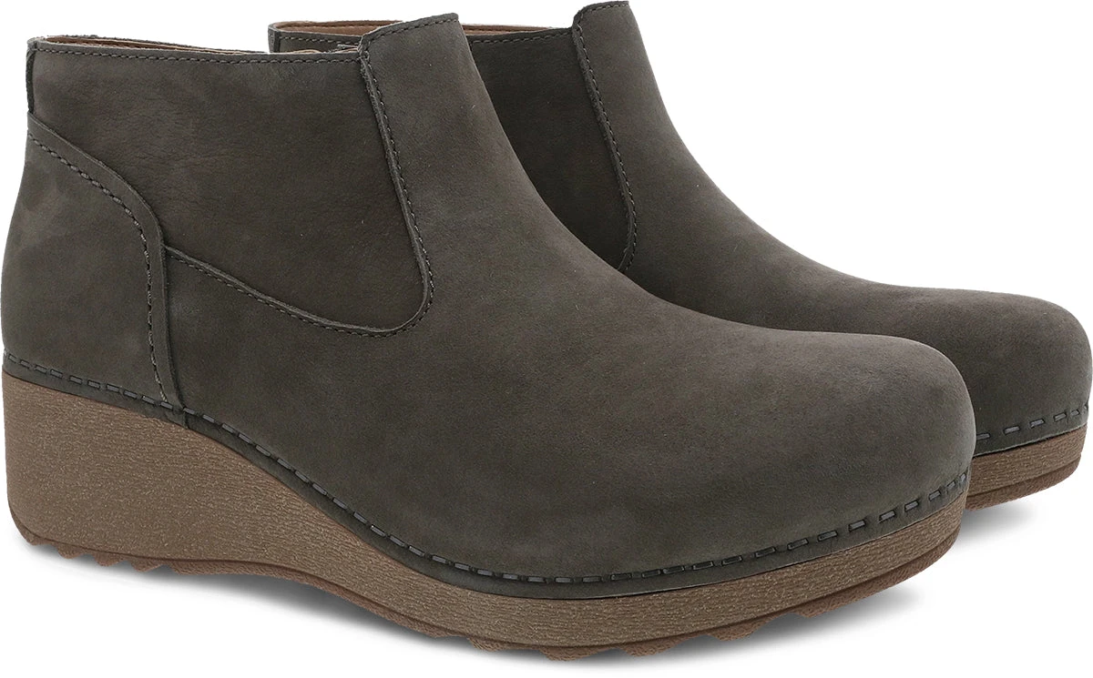 'Dansko' Women's Charlene - Taupe Milled Nubuck 6 'Dansko' Women's Charlene - Taupe Milled Nubuck - Image 4